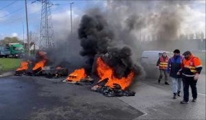 Dunkerque: la CGT bloque l'entrée du site d'ArcelorMittal 