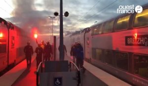 VIDÉO. L'intersyndicale s'invite dans les trains en gare de Saint-Malo ce matin
