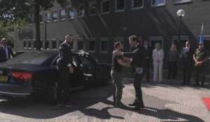 Pays-bas: le président ukrainien Zelensky accueilli par le PM néerlandais Mark Rutte