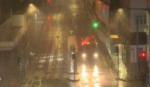 Super typhon Saola: rues désertes alors que Hong Kong décrète le niveau d'alerte maximal