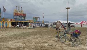 États-Unis : les fortes pluies transforment le site du festival Burning Man en champ de boue
