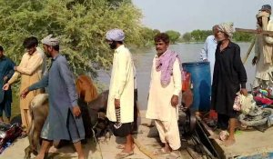 Les évacuations de villages inondés se poursuivent dans la province pakistanaise du Pendjab