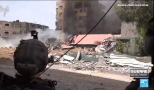 Israël bombarde la bande de Gaza, des camions d'aide humanitaire entrent dans l'enclave par l'Égypte