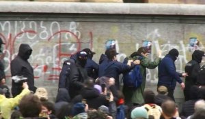 Géorgie: Des manifestants détenus alors que le projet de loi "influence étrangère" est adopté