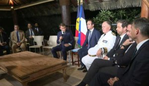 Nouvelle-Calédonie: Emmanuel Macron rencontre des responsables politiques locaux