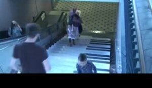 Un escalier de métro transformé en piano géant