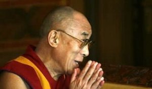Le Dalaï Lama. La séance photo pour le Nouvel Obs