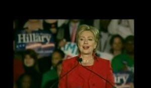 Clinton, la survivante, affirme qu`elle ira jusqu`au bout