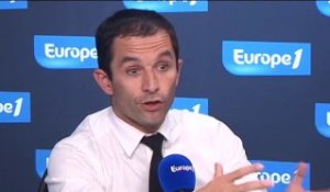 Hamon : "le gouvernement passe en force"