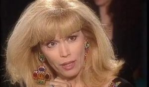 Amanda Lear à propos de la rumeur sur sa prétendue transsexualité