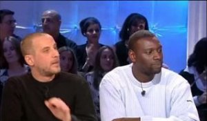 Omar Sy chante "Tellement je t'aime" - Archive INA