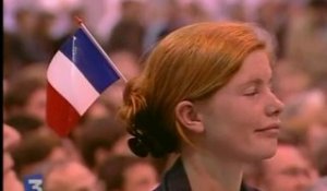 Jacques Chirac en meeting à Rennes fustige le Pen