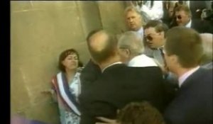 Violence de Jean-Marie Le Pen à Mantes La jolie - Archive INA