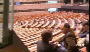[Jean-Marie Le Pen au parlement de Bruxelles]