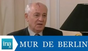 Mikhail Gorbatchev raconte la chute du Mur de Berlin - Archive INA