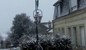 Clermont : la neige tombe fort
