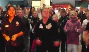 Flashmob Kassav' pour les 20 ans de Nausicaa Boulogne-sur-Mer
