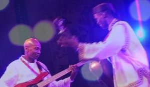 Maâlem Hassan Boussou & Jazz-Racines Haïti - Live (Festival Gnaoua 2011)