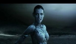 Perfect robot : from ugly contraption to sexy humanoid