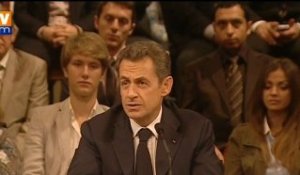 Crise-Sarkozy : "la France ne résistera pas seule"