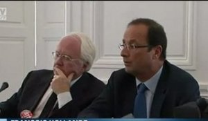 Hollande dénonce le plan de rigueur