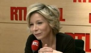 Céline Lis-Raoux, directrice du magazine gratuit "Rose" : "En France, on vit au milieu de tabous liés au cancer"