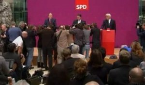 Allemagne: duel Merkel-Steinbrück pour les...