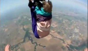Cauchemard lors d'un saut en parachute !
