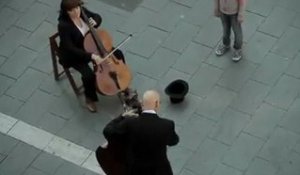 Flashmob Orchestre Symphonique dans la rue (Som Sabadell)