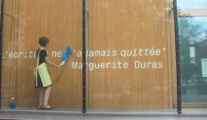 Comment nettoyer une phrase de Marguerite Duras ?