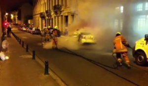 Matonge: la vidéo de la voiture de police incendiée