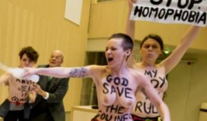 Les Femen expliquent leur action contre Monseigneur Léonard
