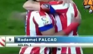 Coup franc de Falcao vs Real Sociedad à la 89e minute