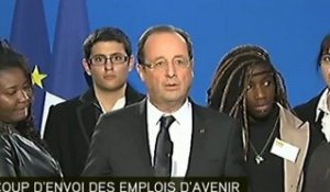 Hollande donne le coup d?envoi des emplois d'avenir