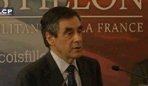 Reportages : Saga UMP, jour 9 : François Fillon annonce la création d'un nouveau groupe parlementaire