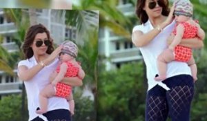 Kourtney Kardashian et sa famille à la plage