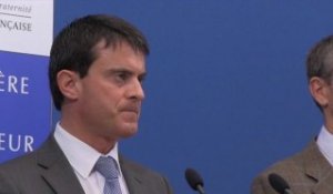 Manuel Valls annonce la fin du brassard rétro-réfléchissant