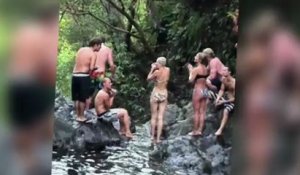 Miley Cyrus en bikini au Costa Rica