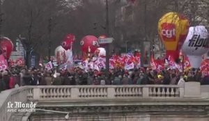 Des dizaines de milliers de manifestants battent le pavé contre l'accord sur l'emploi
