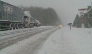 La Basse-Normandie quasi paralysée par la neige