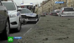 Toxicomane vole une voiture de police en Russie