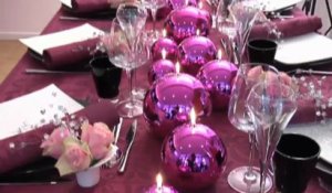 Une décoration de table de Noël fastueuse et festive
