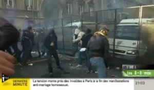 Violents affrontements entre manifestants et policiers aux Invalides