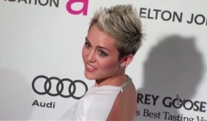 Miley Cyrus critiquée pour ses paroles qui feraient allusion aux drogues