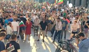 Bulgarie: le Premier ministre s'excuse