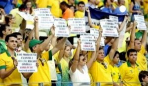 Brésil : la baisse des tarifs des transports ne suffit...