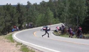 Pikes Peak 2013 : Sebastien Loeb a faillit écraser ce gars!