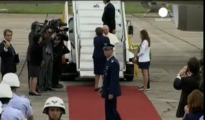 Le pape François foule le sol brésilien