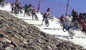 Crash carnage at the 2012 Megavalanche