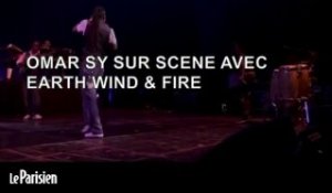 Omar Sy met le feu sur scène avec Earth Wind & Fire